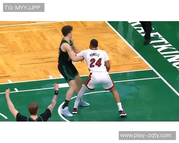 热火官微祝贺鲍威尔职业生涯总得分突破9000分创造新里程碑